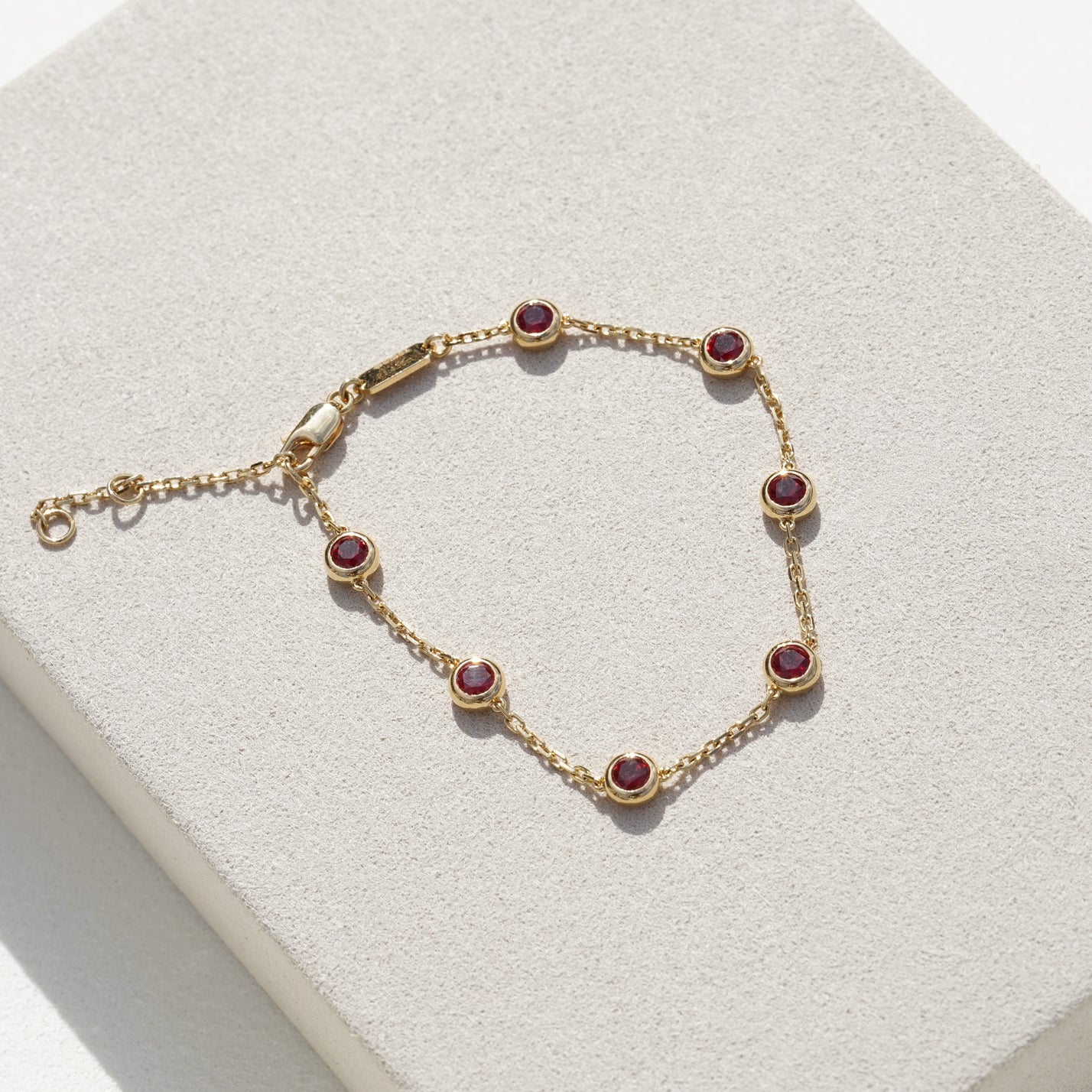 1.44ct Round Lab Ruby, 18K Yellow Gold Bubble Bracelet