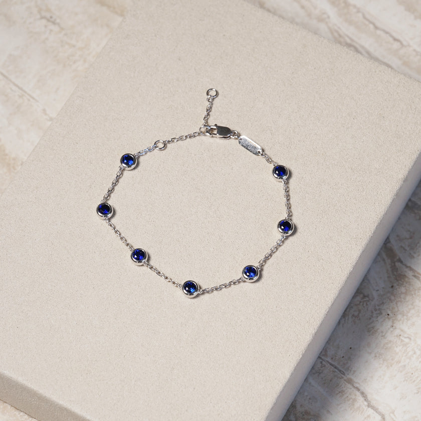 1.62ct Round Lab Sapphire, 18K White Gold Bubble Bracelet