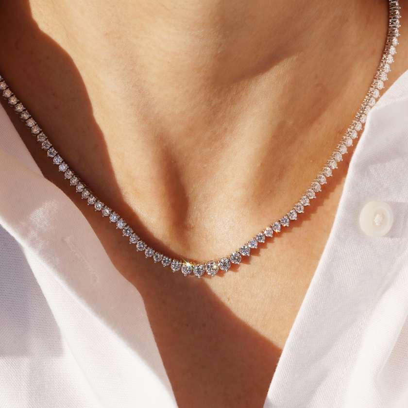 Round Brilliant Diamond Graduated Tennis Necklace