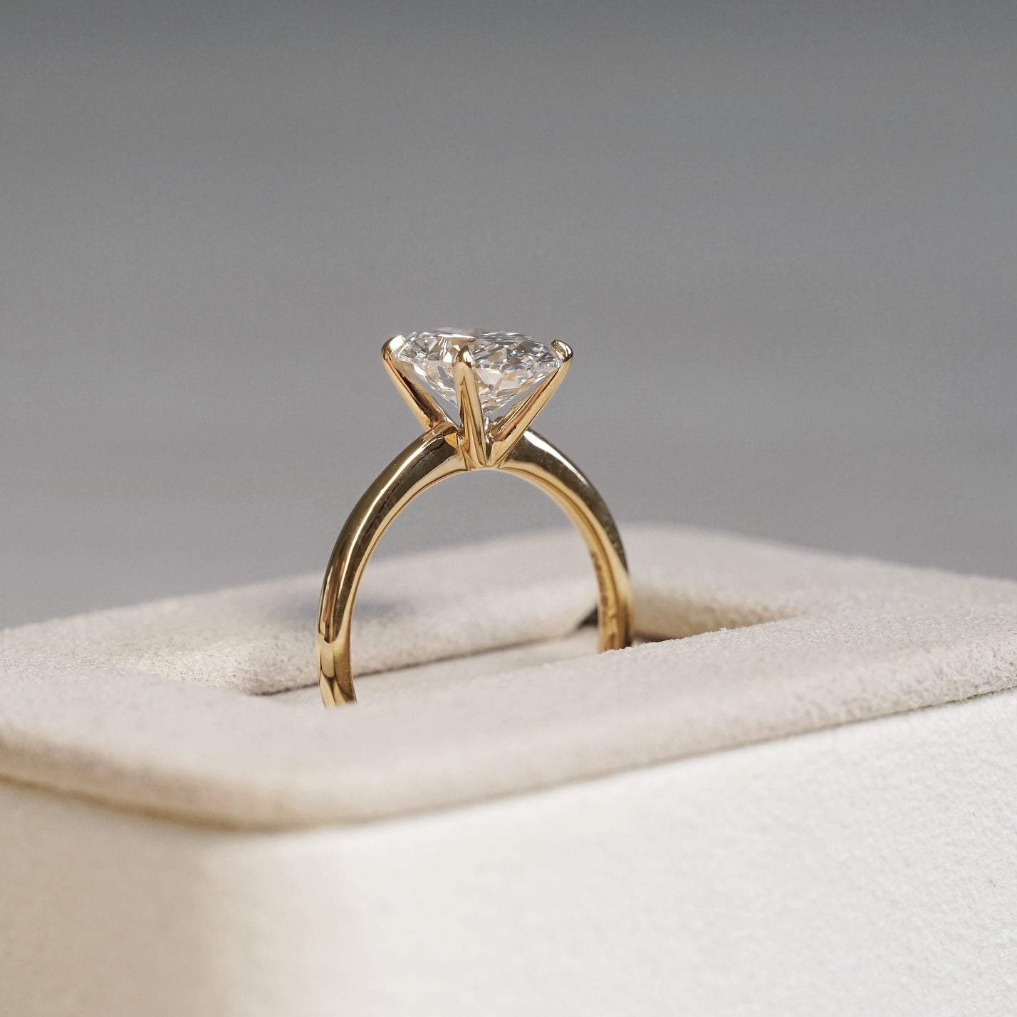 Lena, IGI 2.08ct D VVS2 Oval Cut Lab Diamond, 18K Yellow Gold Engagement Ring
