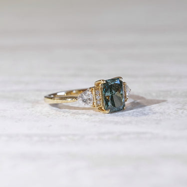 The Chapters Heirloom, IGI 1.56ct Fancy Vivid Green Radiant Lab Diamond, 18K Yellow Gold Vintage Engagement Ring
