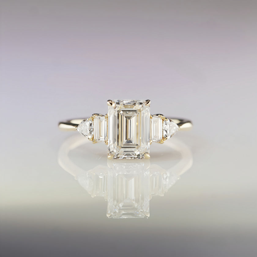 The Chapters, Emerald Cut Diamond Ring (Yan)