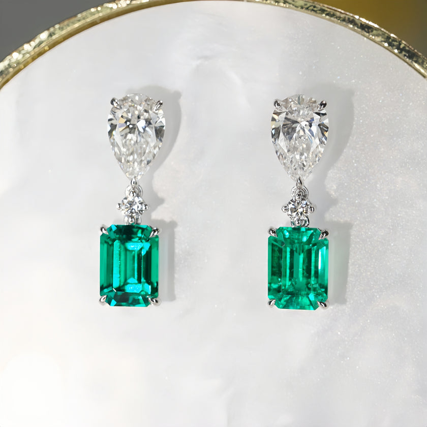 Toi Et Moi Diamond and Emerald Dangling Earrings