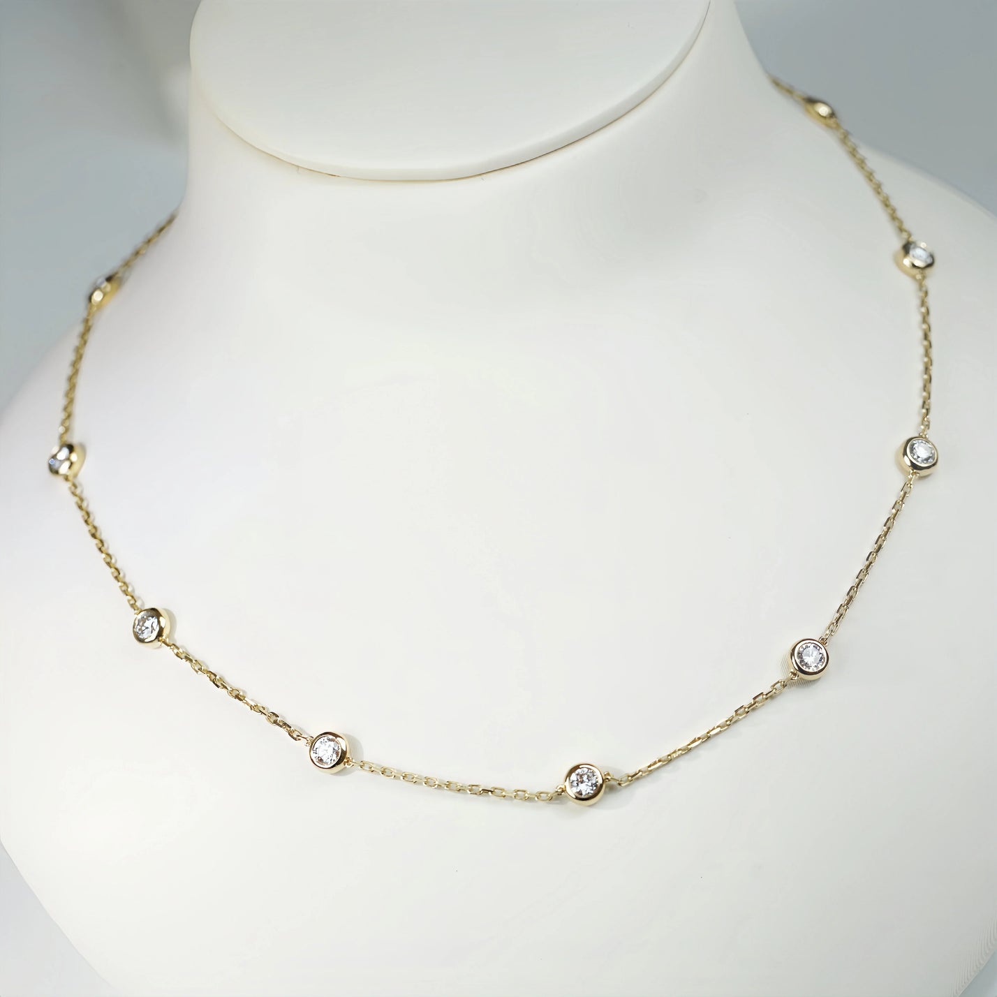 1.74ct Round Lab Diamond, 18K Yellow Gold Bezel Bubble Necklace