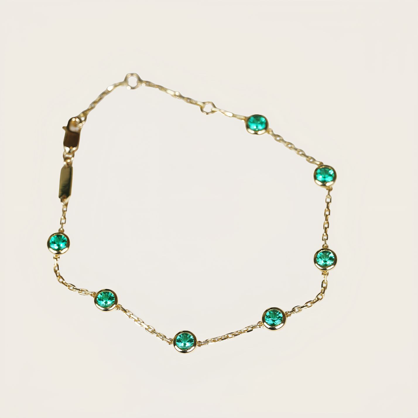 Round Brilliant Emerald Bubble Bracelet (test order)